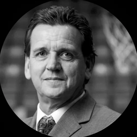 Case study 17, a legendary coach